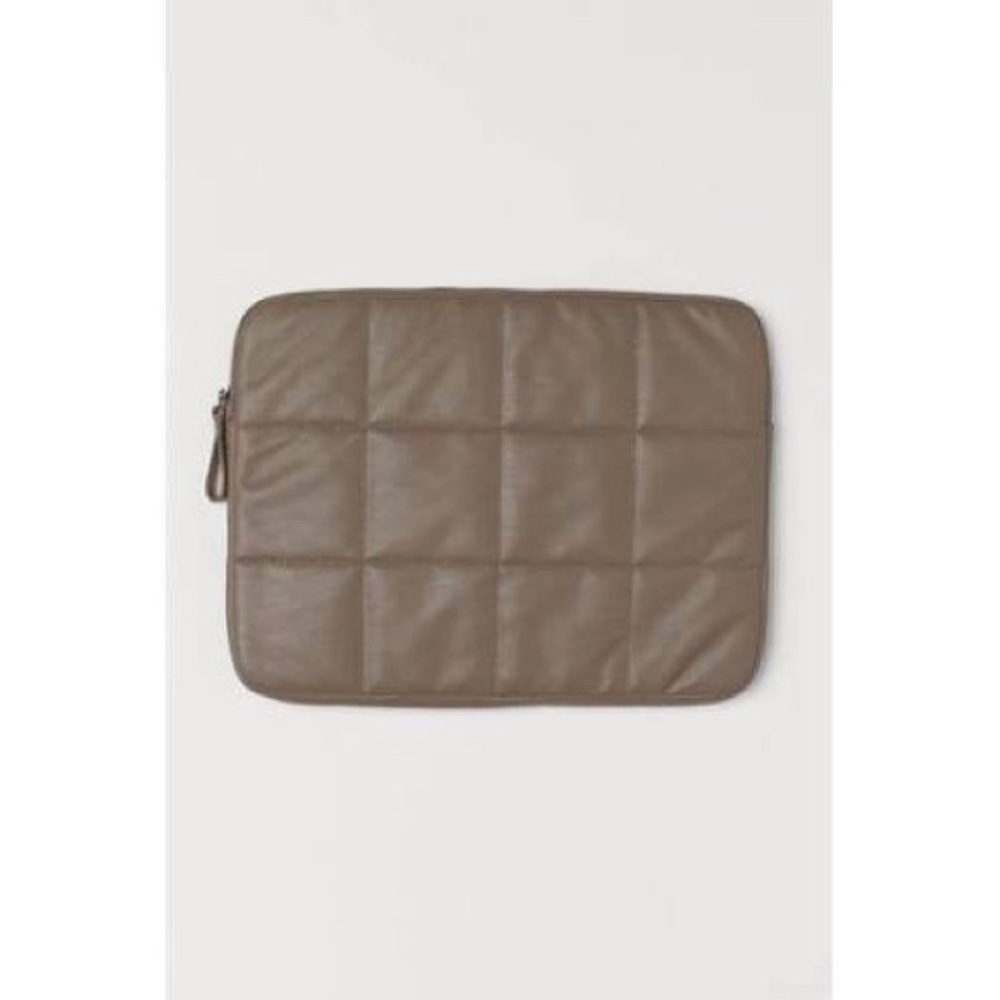 H&M Laptop Case Quilted Laptop Sleeve Brand new Taupe